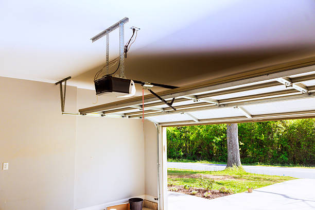 Top rated local Garage Door Panel Replacement specialists in Frankston, TX